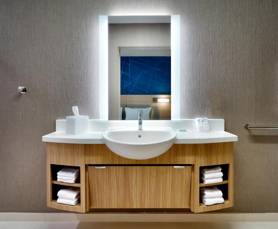 Springhill Suites By Marriott كوتنوود المظهر الخارجي الصورة