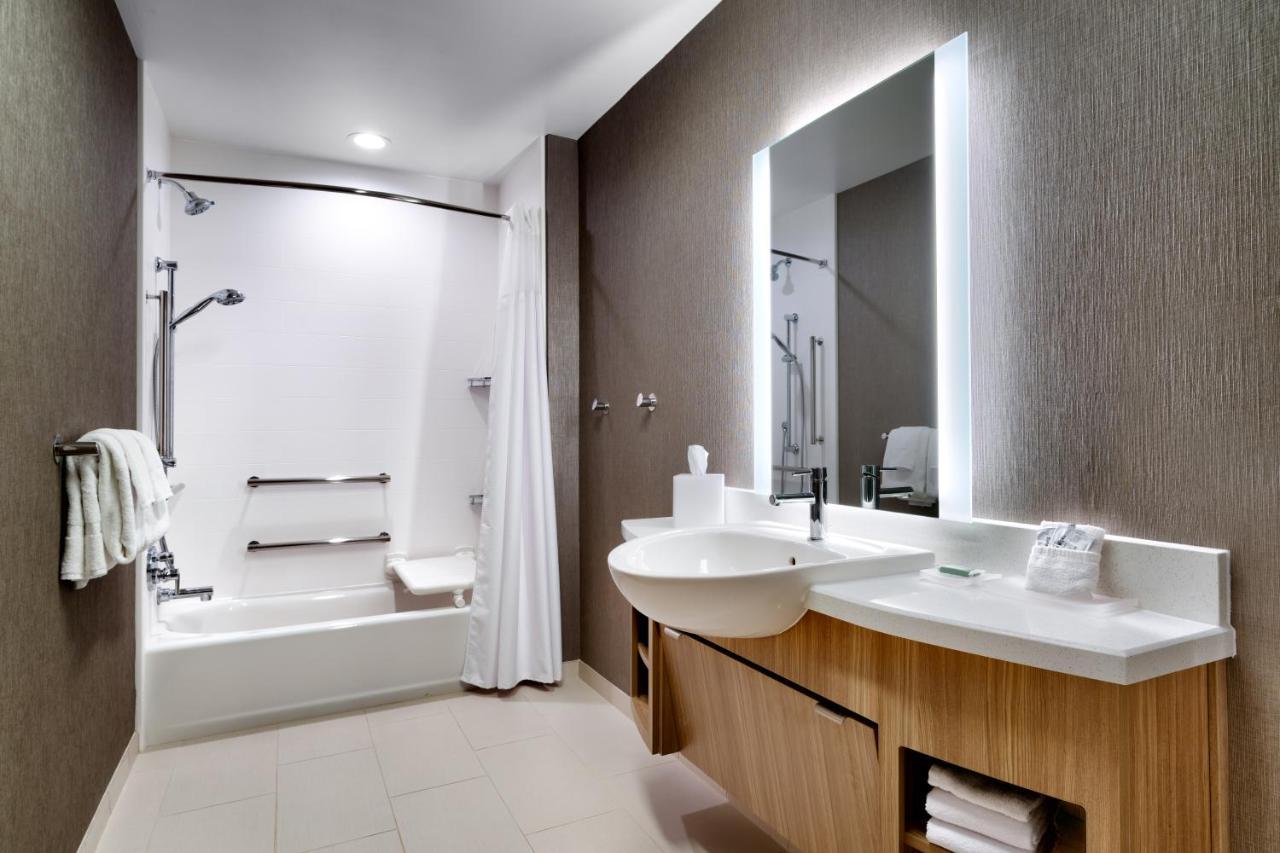 Springhill Suites By Marriott كوتنوود المظهر الخارجي الصورة