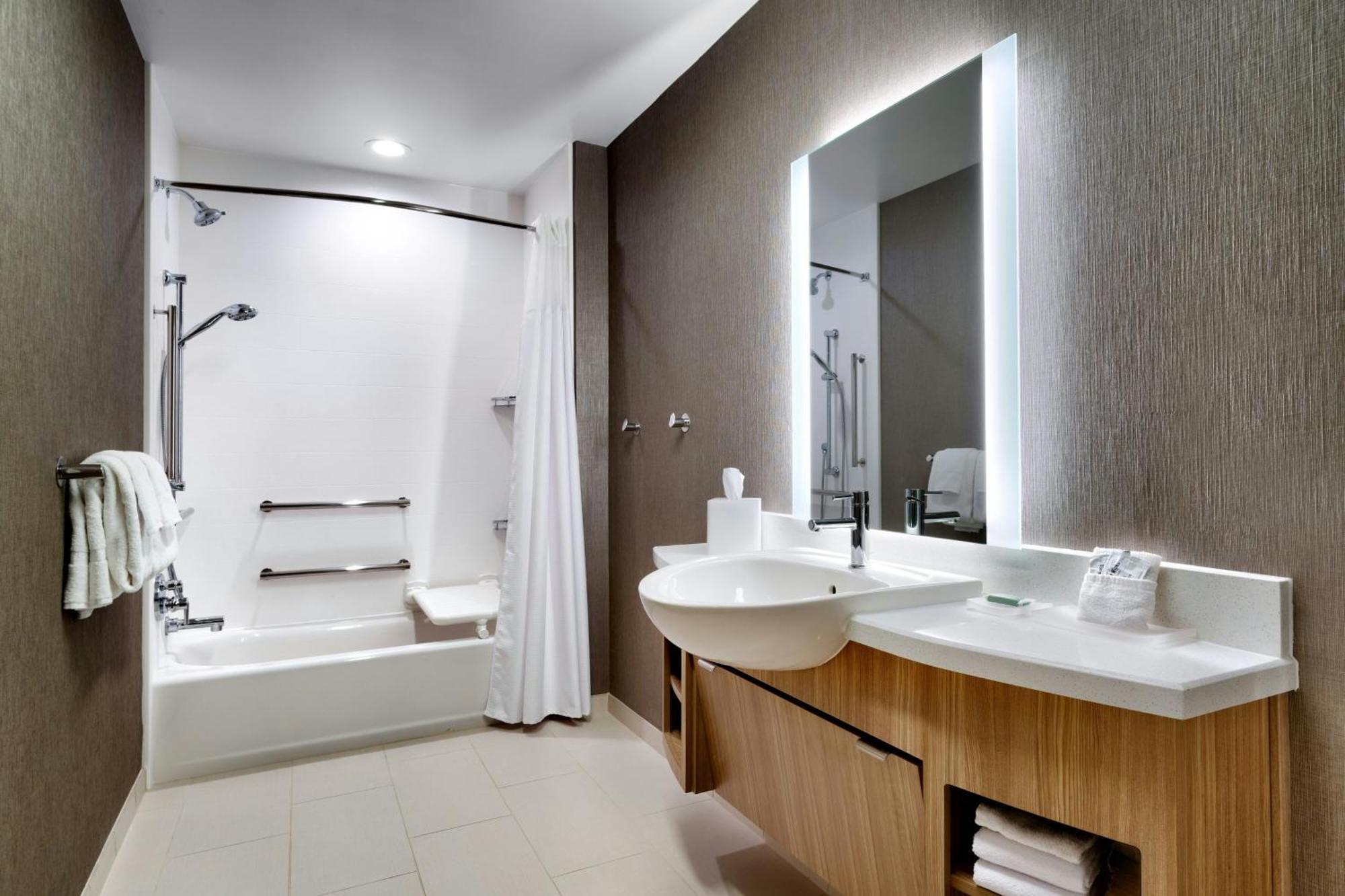 Springhill Suites By Marriott كوتنوود المظهر الخارجي الصورة